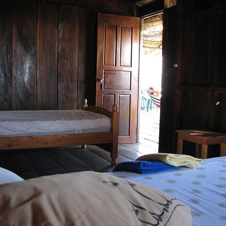Eco-Hotel Playa Quilombo Las Lisas Pokoj fotografie